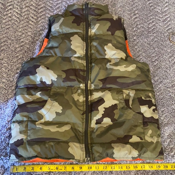 Other - Camo puffer vest